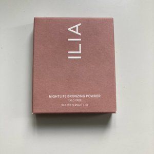 Ilia bronzing powder